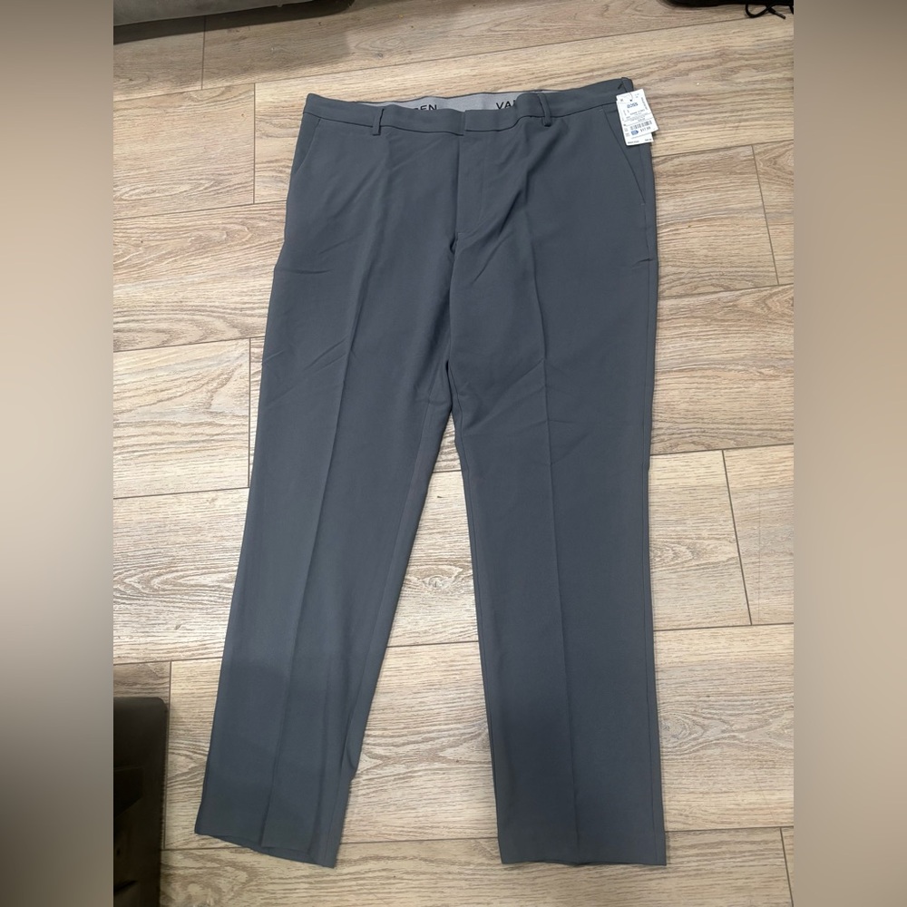 Van Heusen. Gray Slim Fit Pants. Size 40x32